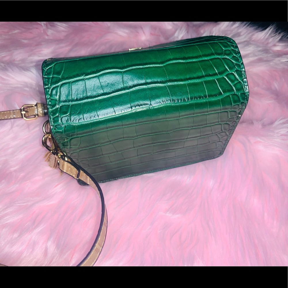 Cute Shoulder bag 🌟⭐️ - Picture 7 of 9